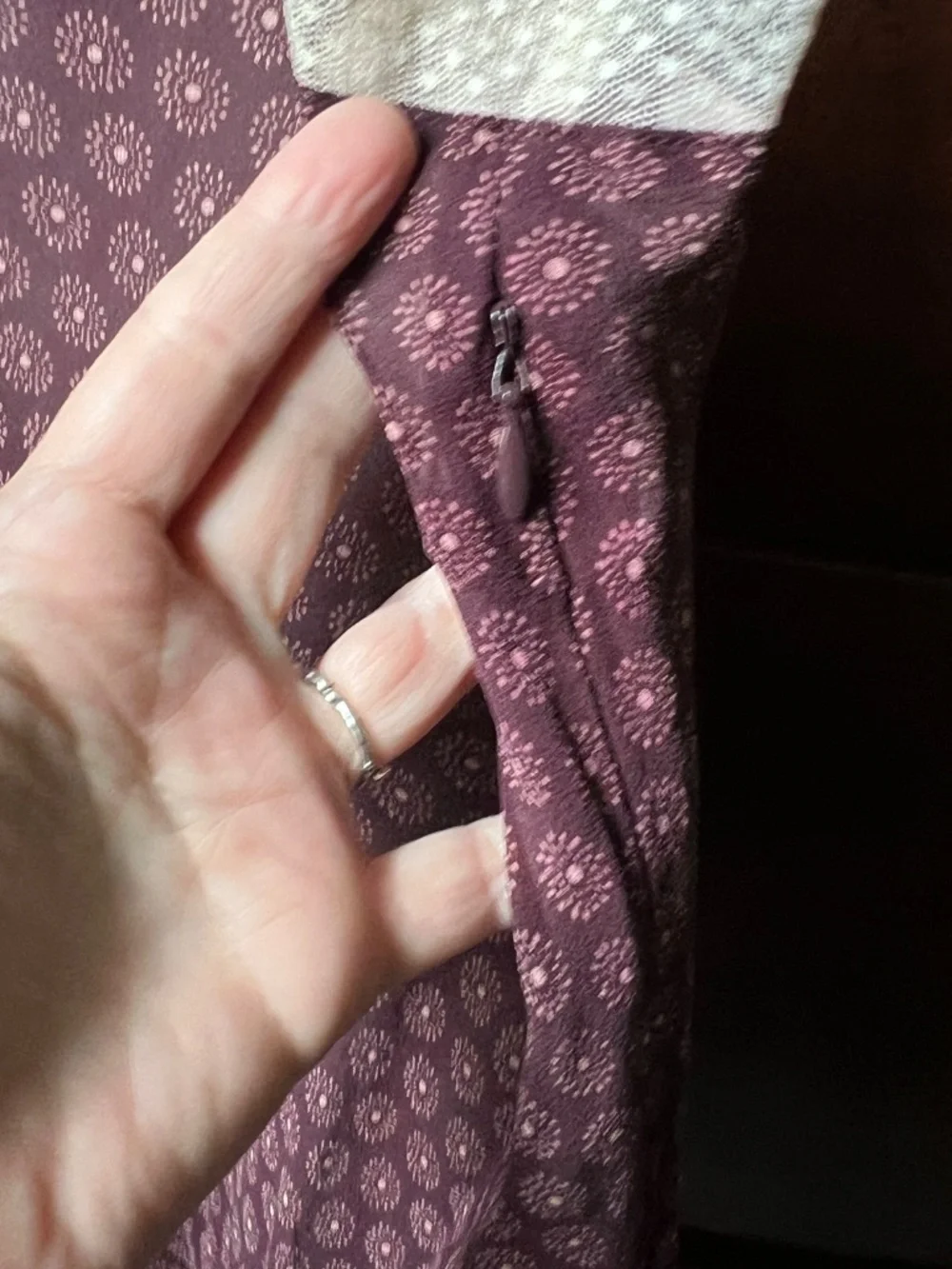 Gap vintage silk cami tank - Picture 3 of 10